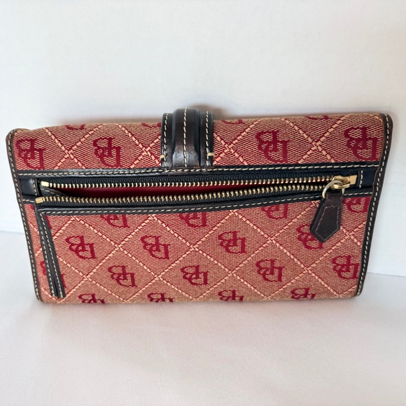 Dooney & Bourke Red Suede & Brown Pebbled Leather Bag with Wallet & Dust Bag - Picture 13 of 16